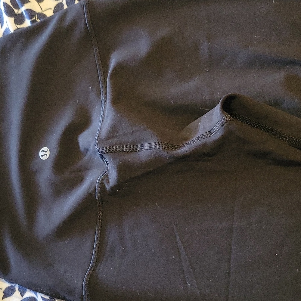 Lululemon Align HR Crop Pant 17" Size 4 - Picture 3 of 5